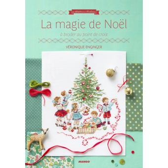 Image de l'objet &laquo; MAGIE DE NOËL A BRODER AU POINT DE CROIX (LA) &raquo;